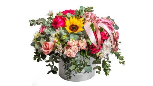Flower Arrangement in White/Black Box No.1 - BG Flowers