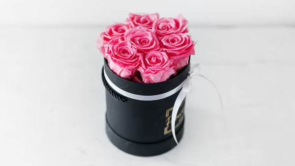 7 pink long lasting Roses in a Black Box - #bluegardenflowers#