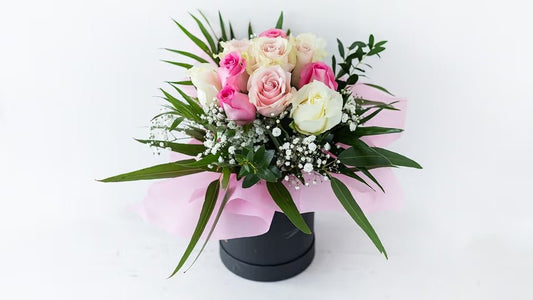 Bouquet Of Fresh Roses In Box - #bluegardenflowers#